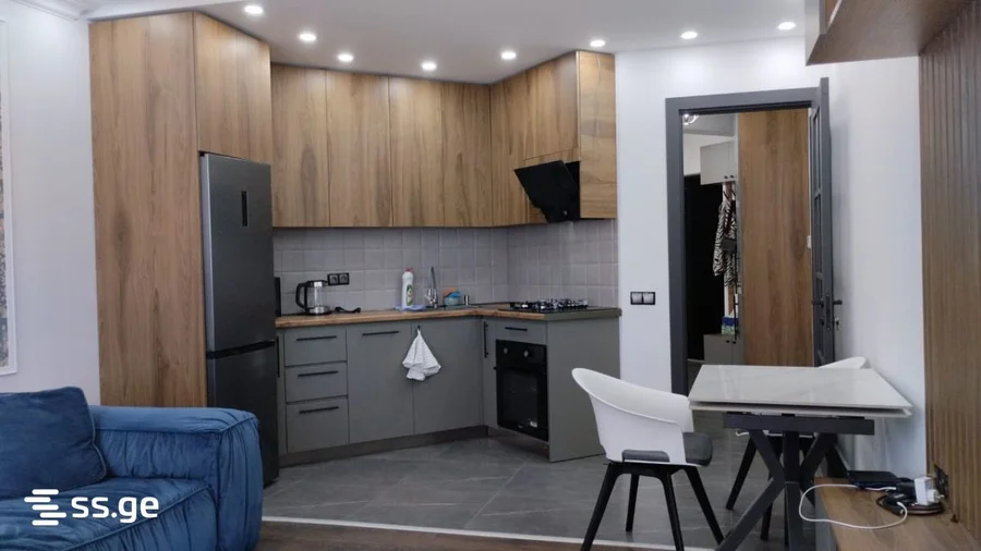 3 room Flat For Sale. Isani