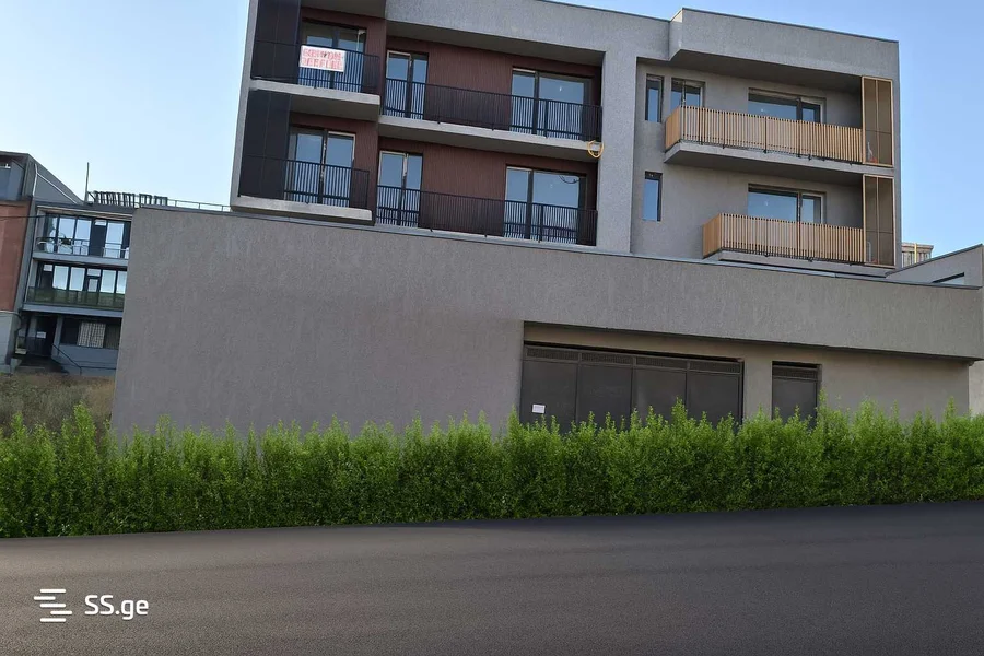 3 room Flat For Sale. Lisi lake