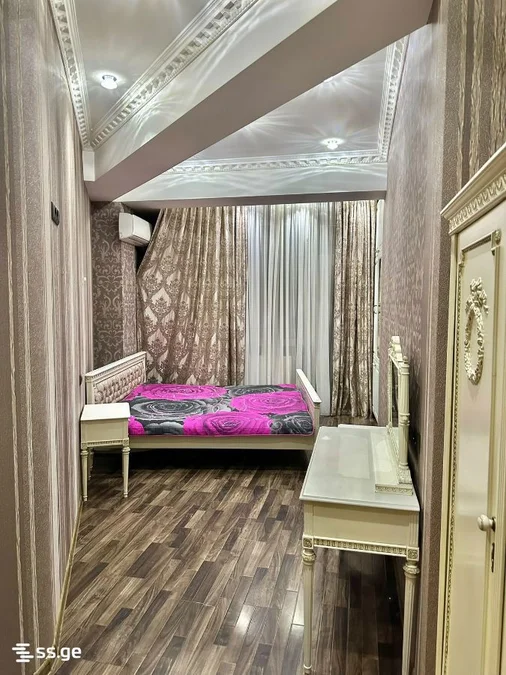 5-комнатная квартира в Сабуртало