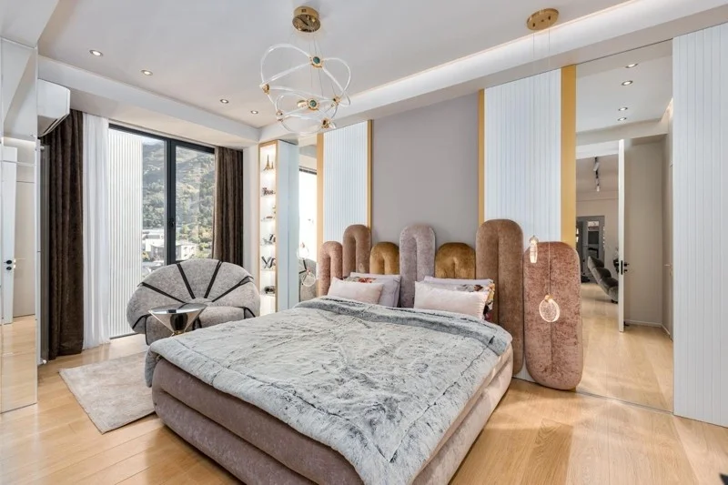 Тбилиси Скай: 5-комнатная, 250.0 м²