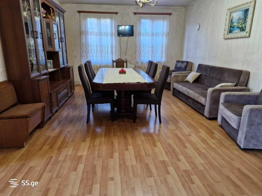 6 room Private House For Sale. Mtatsminda