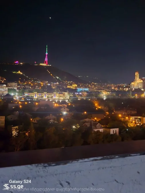 2-комнатная квартира Продаётся. Исани