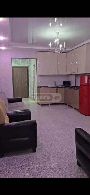 Двухкомнатная квартира в районе Багратиони