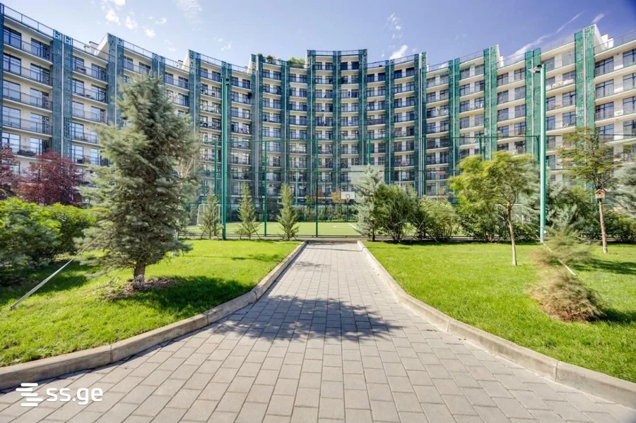 4-комнатная квартира в Сабуртало