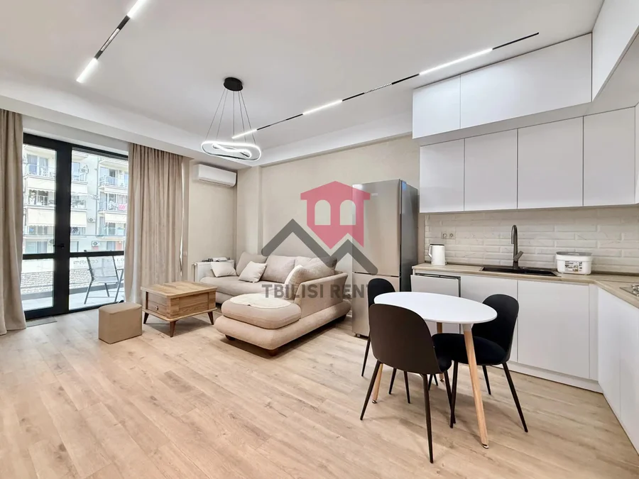 2-комн. квартира, 57 м², $1300