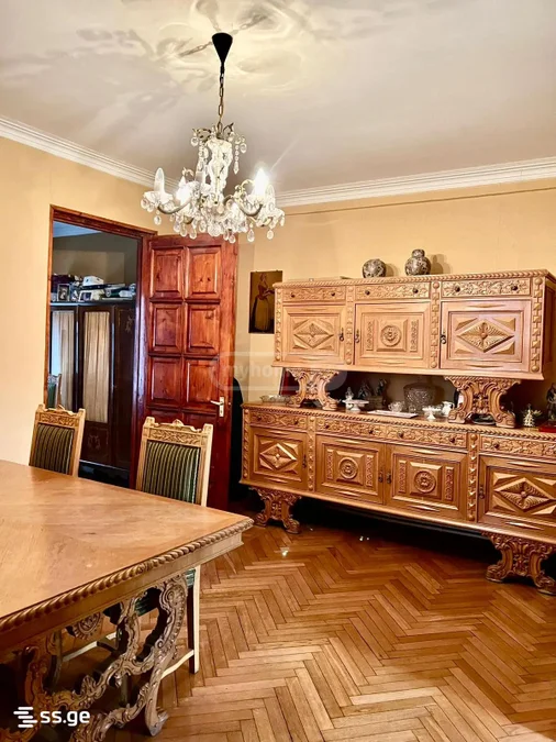 3-комнатная квартира Продаётся. Вера