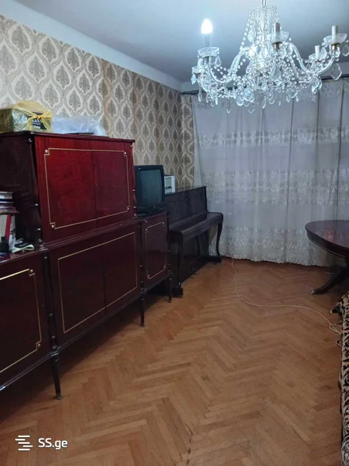 3-комнатная квартира в Тбилиси