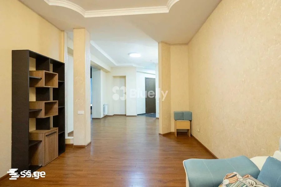 4-комнатная квартира. Сабуртало