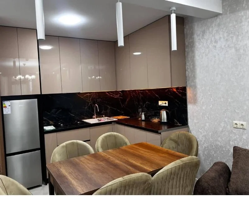 Квартиру 2+1 по улице Лорткипанидзе, 24