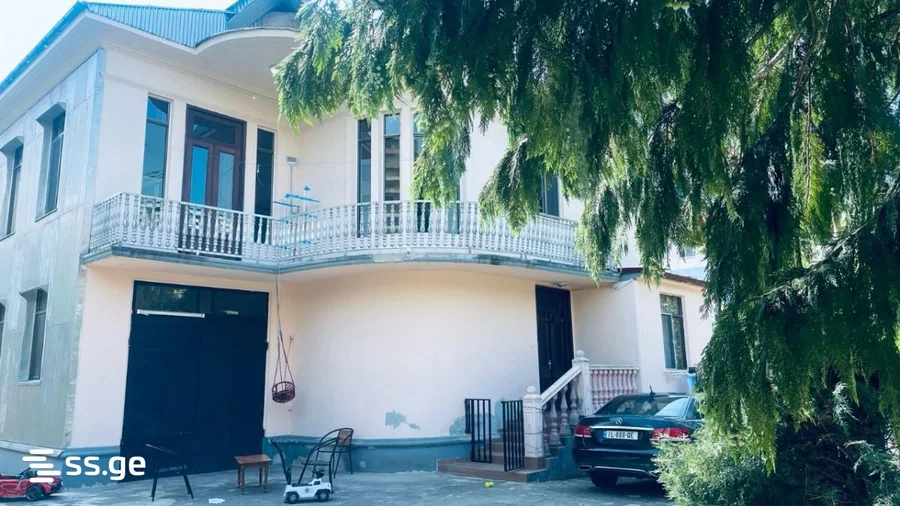 6 room Private House For Rent