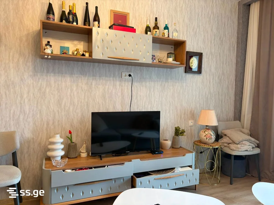 2 комнаты в Исани, $600