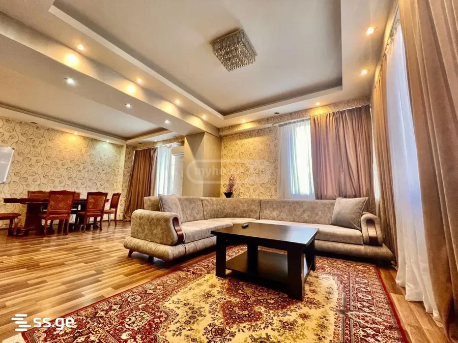 3 room Flat Daily rent. Vake