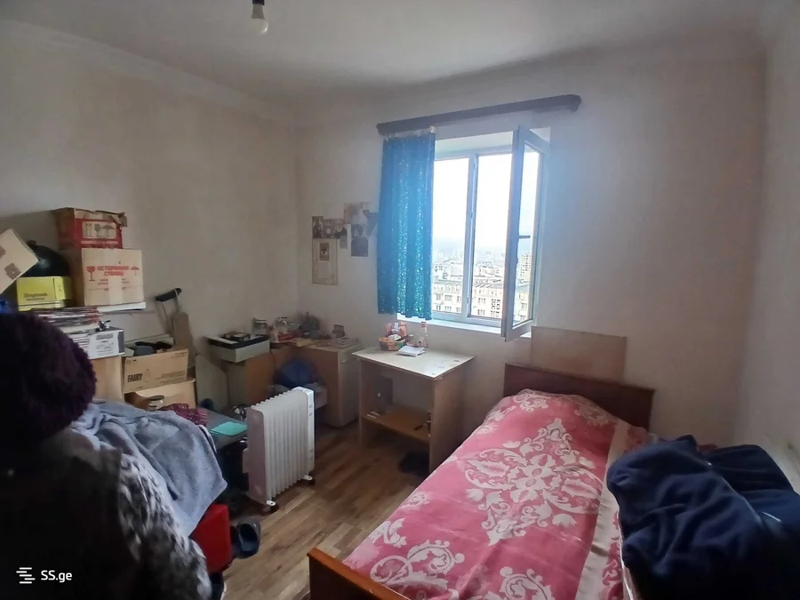 4 room Flat For Sale. Mukhiani