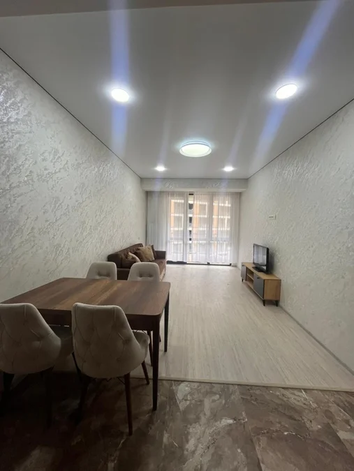 Monolith Green City: 2-комнатная, 62.0 м²