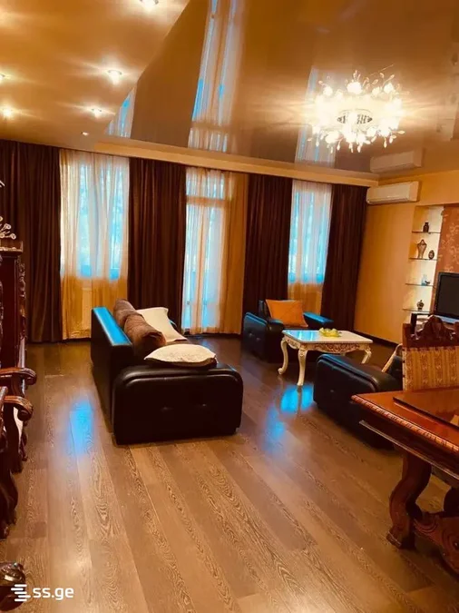 4 room Flat For Sale. Vake