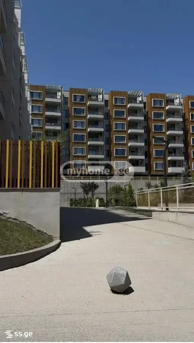 3-комнатная квартира в Тбилиси