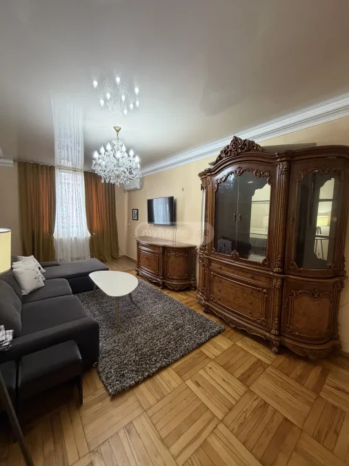 4-комнатная квартира , $600