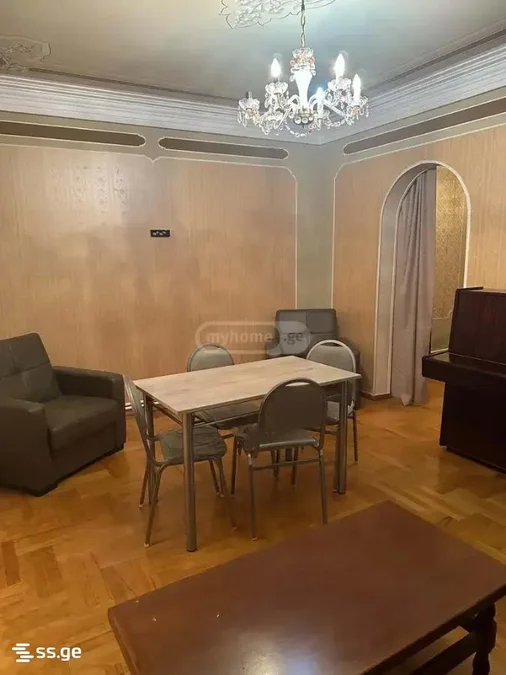 3-комнатная квартира в Тбилиси
