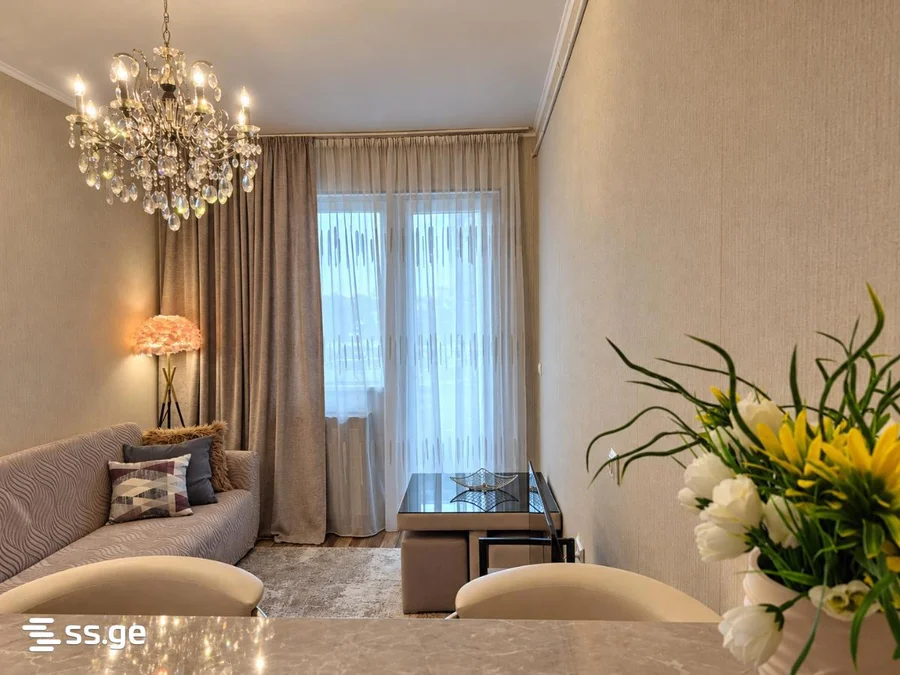 2 room Flat For Rent. Isani