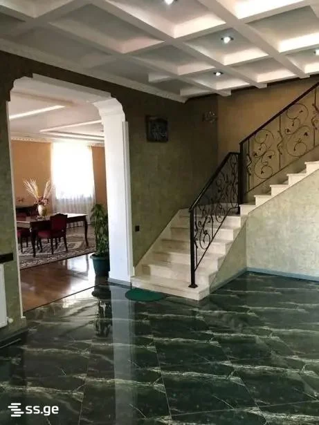 Комната в частном доме. Дигоми