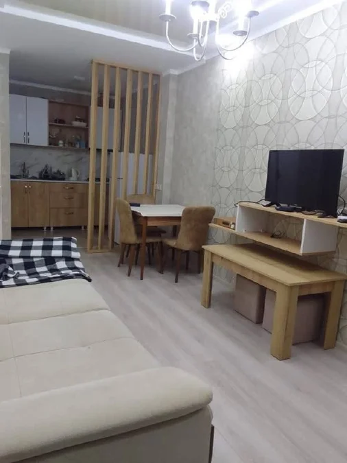 1+1 на ул. Кобаладзе, 8А, $450