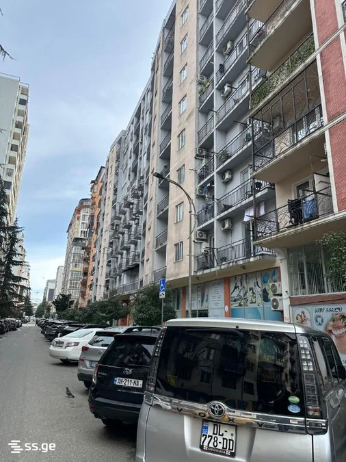 1+1 на Old District 139 Old Batumi District