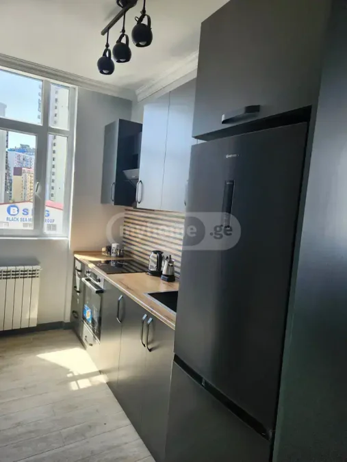 3-комнатная квартира на ул. Багратиони, $120000