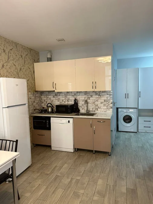 Квартиру 2+1 по улице Реджеба Ниджарадзе,3