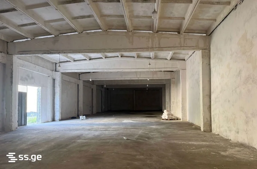 Store-Industrial property For Rent. Avchala