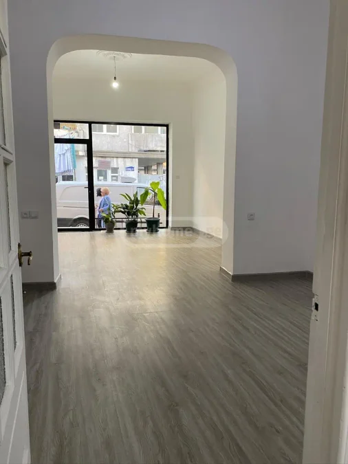 Commercial space For Sale