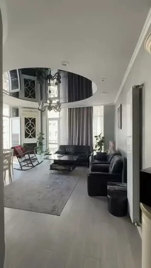 2-комнатная квартира у парка, $175000