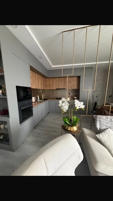 3-комнатная квартира, Нижарадзе 9, $1000