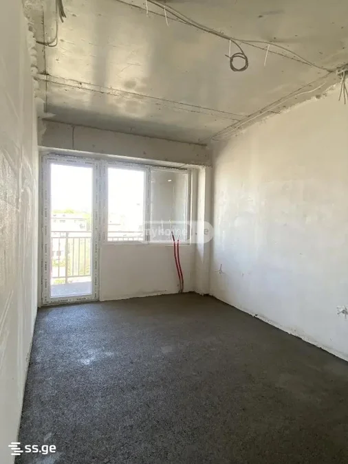 2 room Flat For Sale. Isani