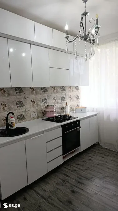 3-комнатная квартира в Тбилиси