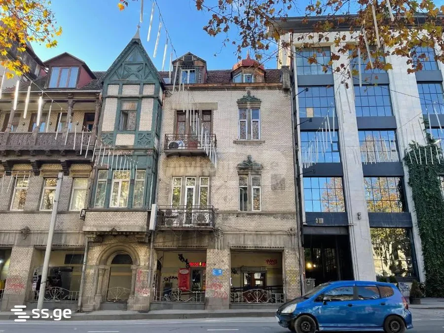 6 room Flat For Rent. Vera
