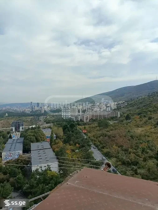 Коммерческое помещение на tskneti hwy . Bagebi
