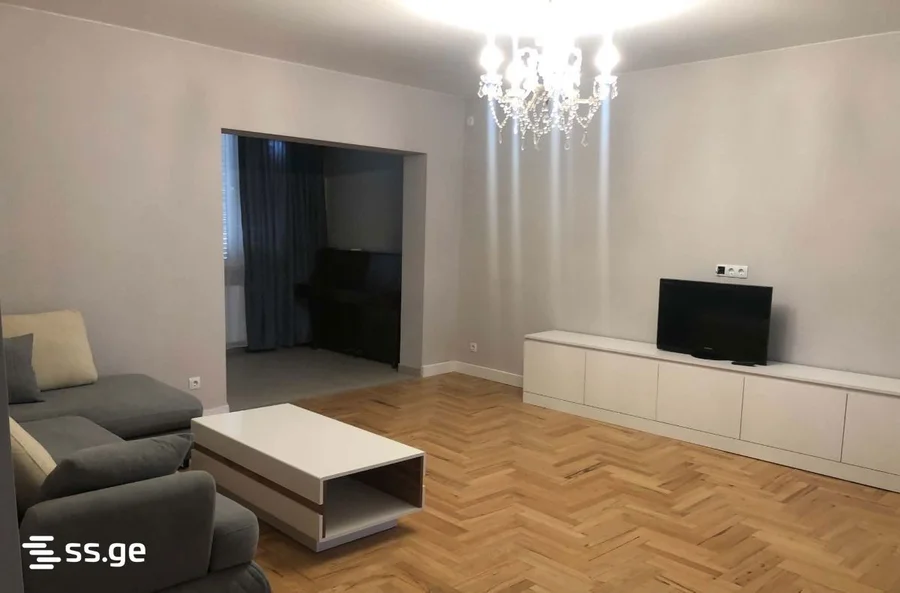 3-комнатная квартира в Тбилиси
