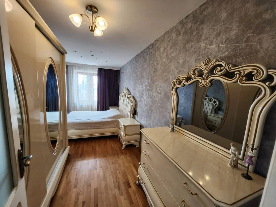 Квартиру на ул Церетели 6