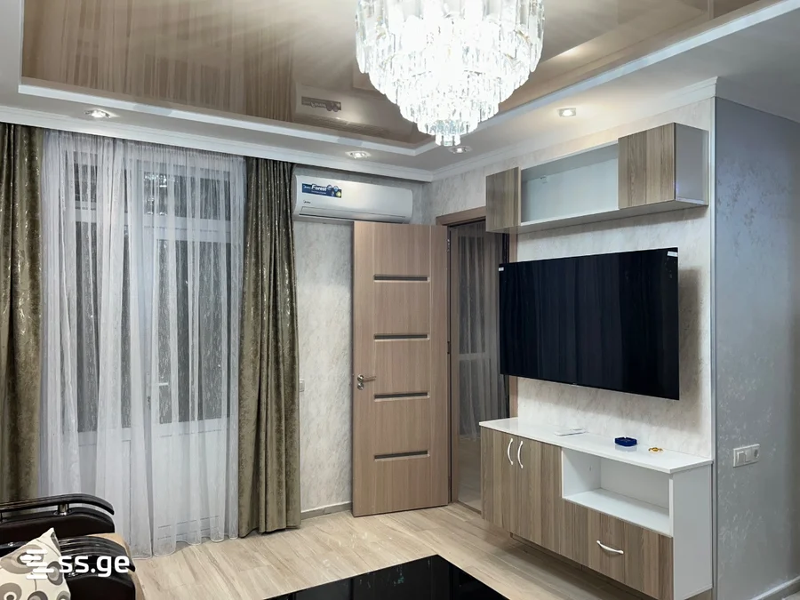 Трехкомнатная квартира сдается в аренду посуточно в районе аэропорта