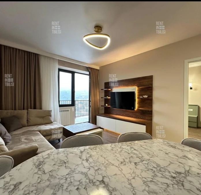 Livin Нинуа: Студия, 62.0 м²