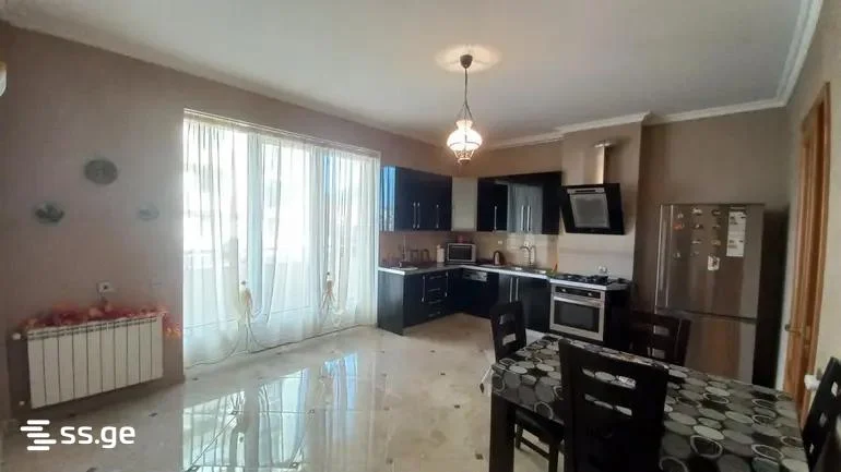 3 room Flat For Rent. Vake