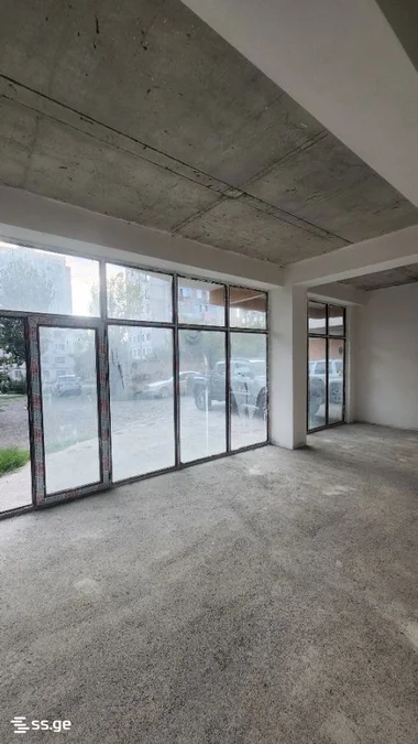 Commercial space For Sale. Varketili