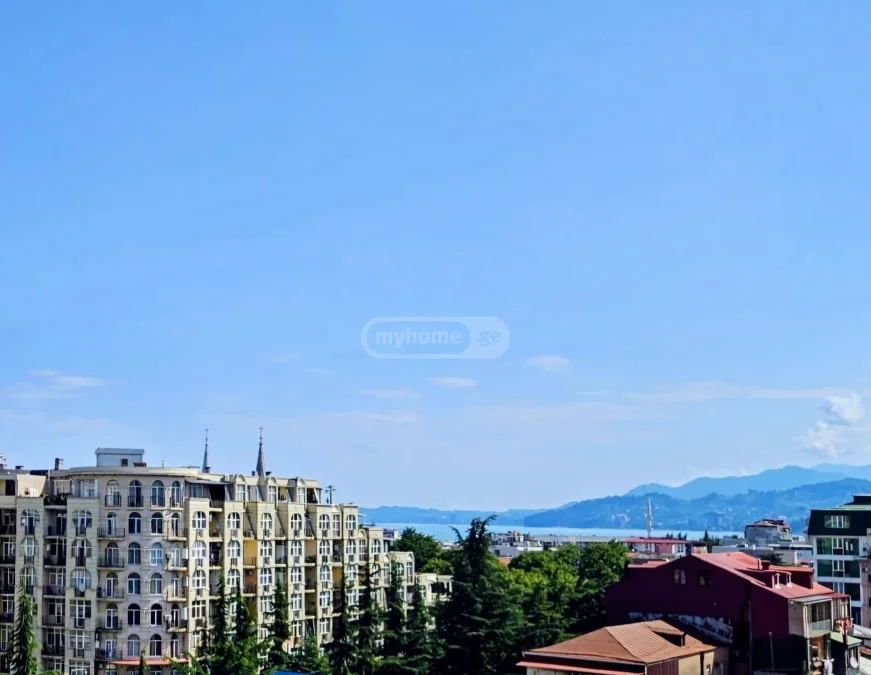 3-комнатная квартира в Старом районе