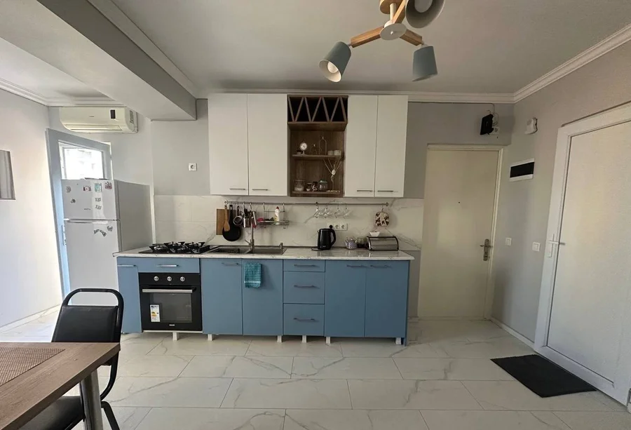3-комнатная квартира с 2 спальнями, ул. Лермонтова 78, $750