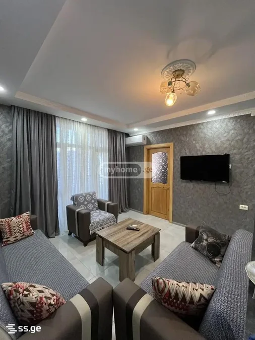 1+1 на Sherif Khimshiashvili St 32 Khimshiashvili District