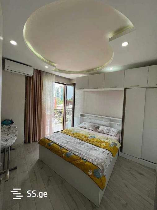 6 room Private House For Rent