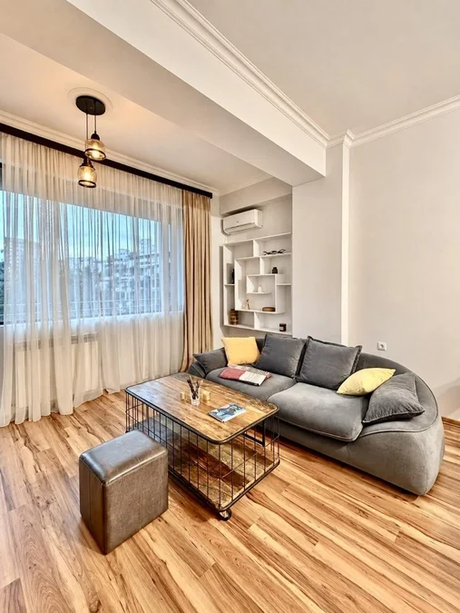 Родос Нуцбидзе: 2-комнатная, 70.0 м²