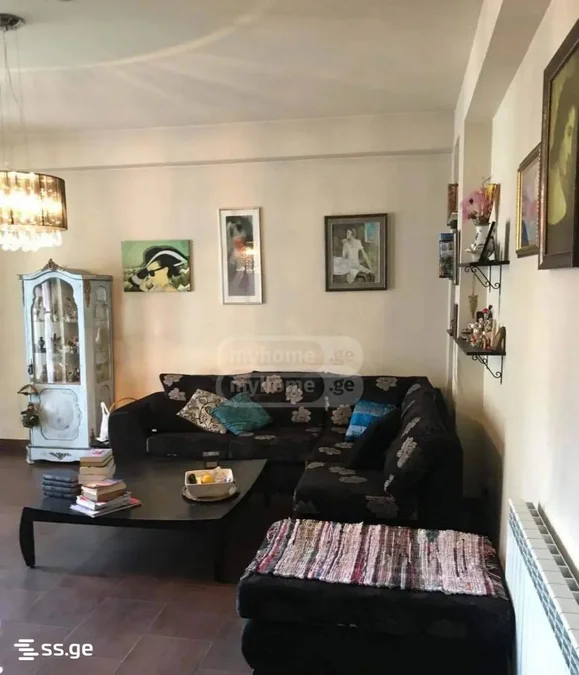 1+1 на Sh. Rustaveli Ave. 72 Rustaveli District