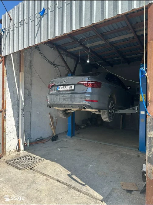 Commercial space For Rent. Varketili