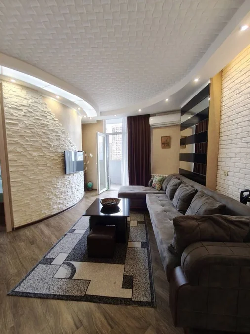 Квартиру 2+1 Гранд Молл